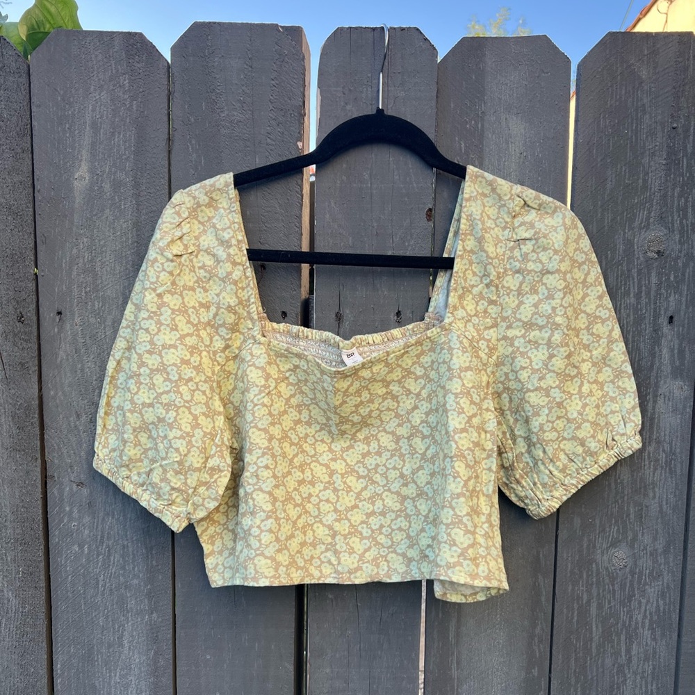 Nordstrom BP- Yellow Floral Crop Top